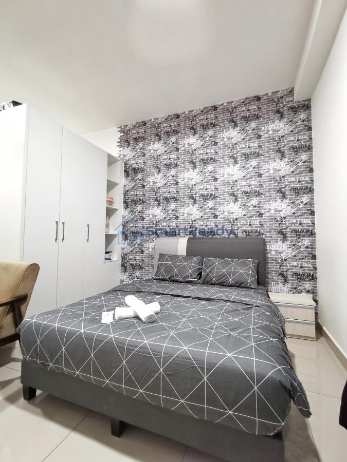 Twin Galaxy Suites By Sr Home Johor Bahru Esterno foto