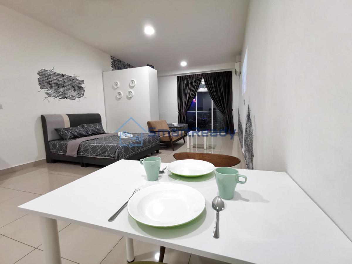 Twin Galaxy Suites By Sr Home Johor Bahru Esterno foto