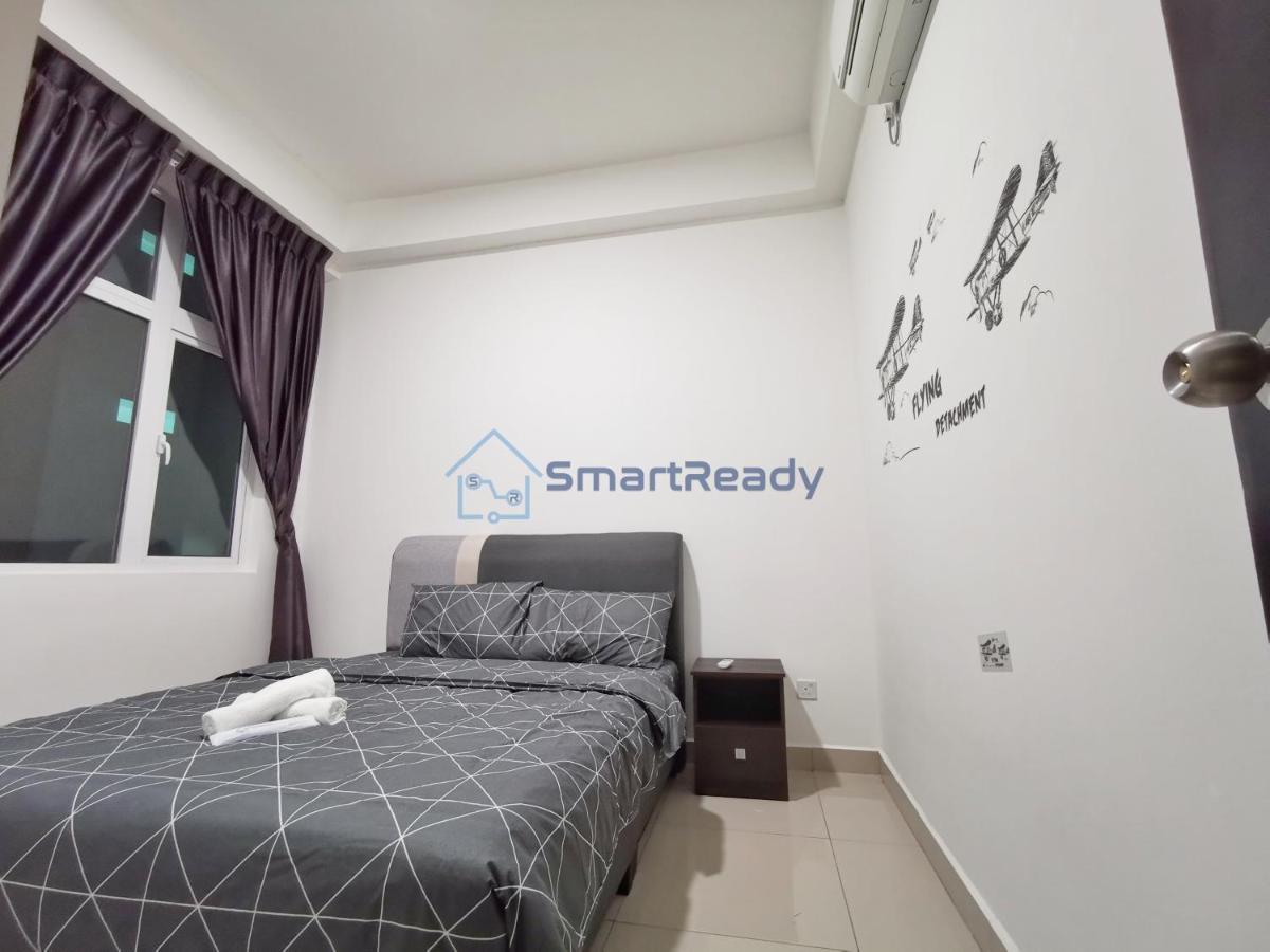 Twin Galaxy Suites By Sr Home Johor Bahru Esterno foto