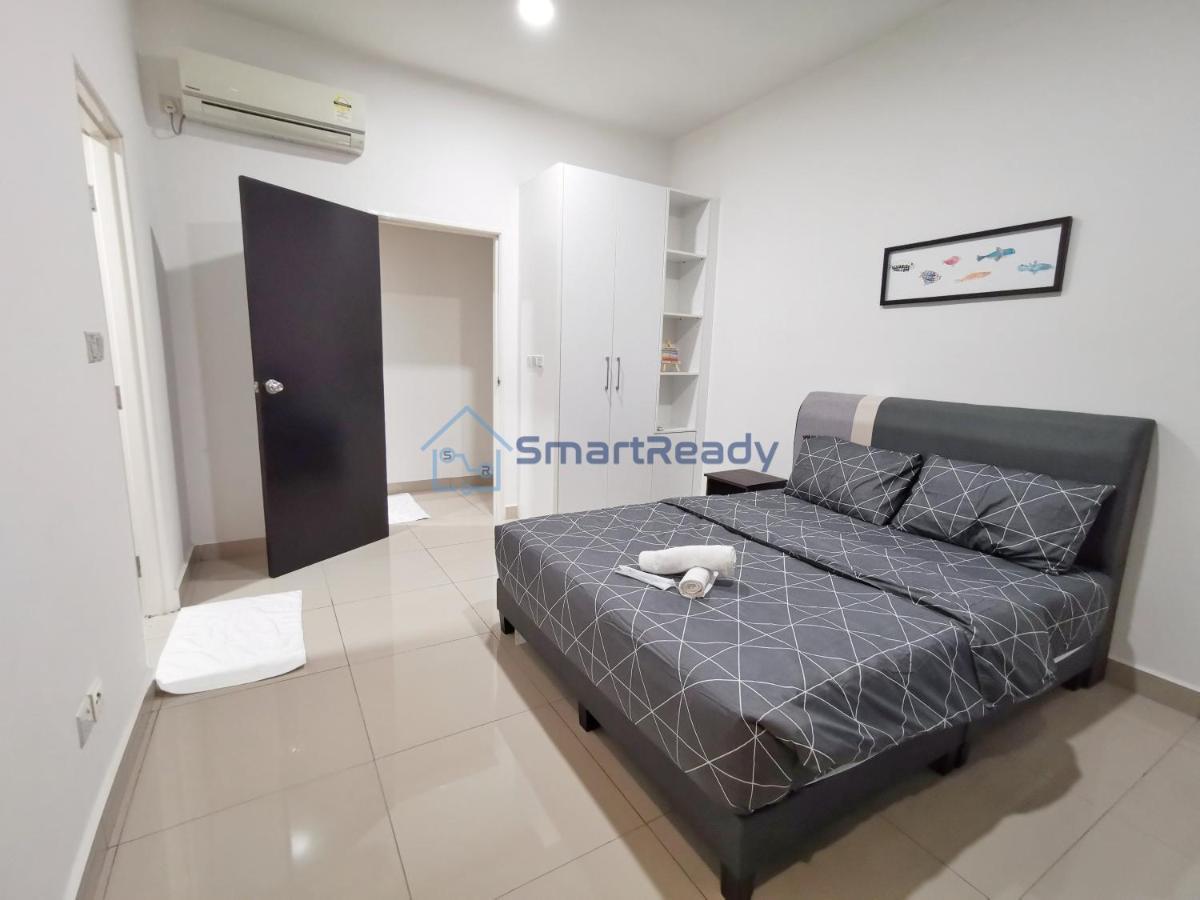 Twin Galaxy Suites By Sr Home Johor Bahru Esterno foto
