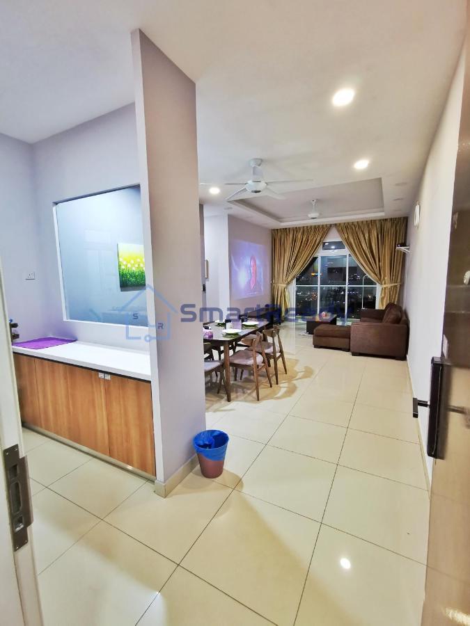 Twin Galaxy Suites By Sr Home Johor Bahru Esterno foto