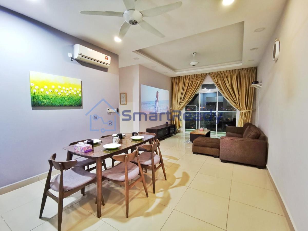 Twin Galaxy Suites By Sr Home Johor Bahru Esterno foto